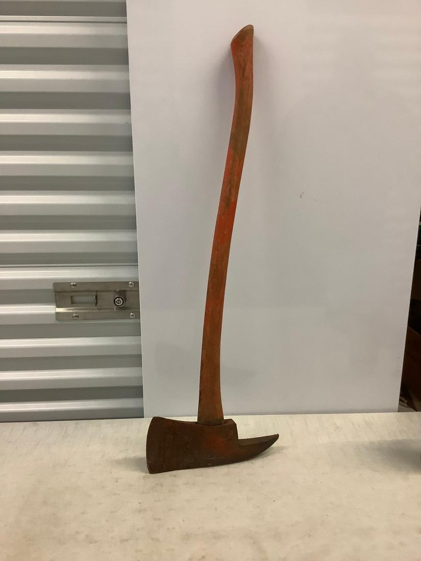 Vintage fire axe 33 inch long (1 of 1)