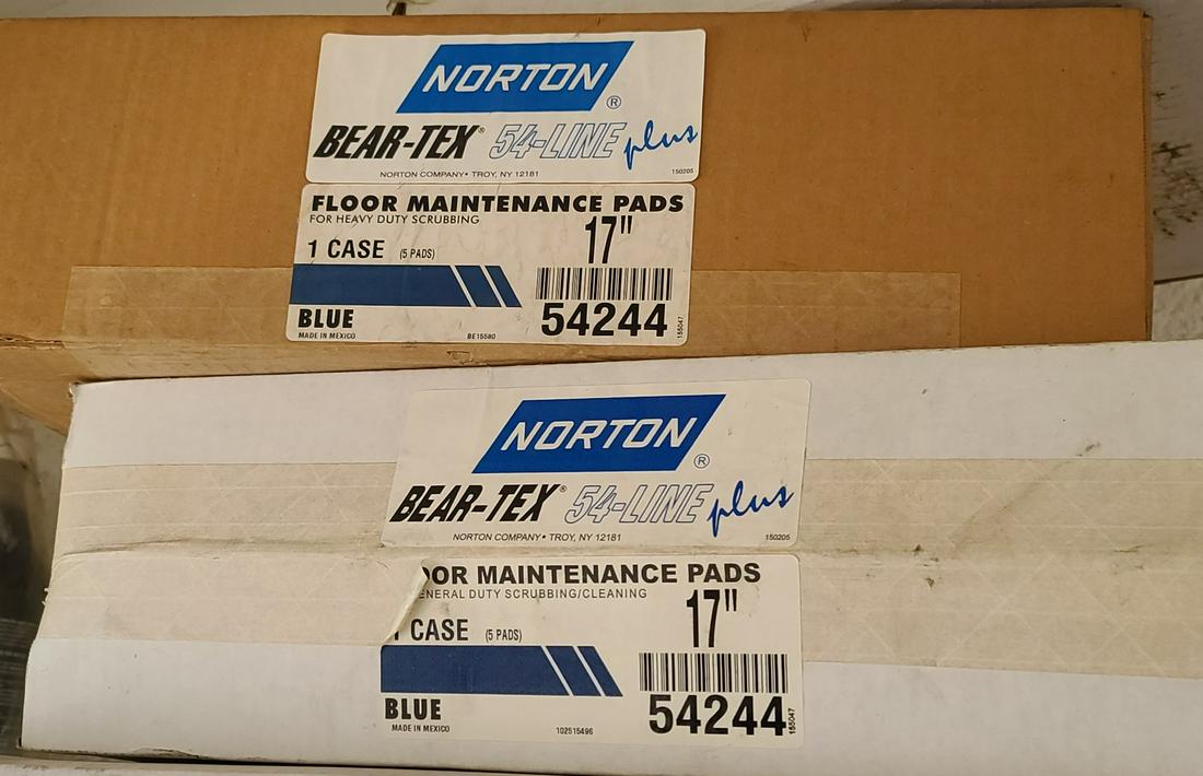2 New Boxes Norton Floor Maintenance Pads 17" (1 of 1)