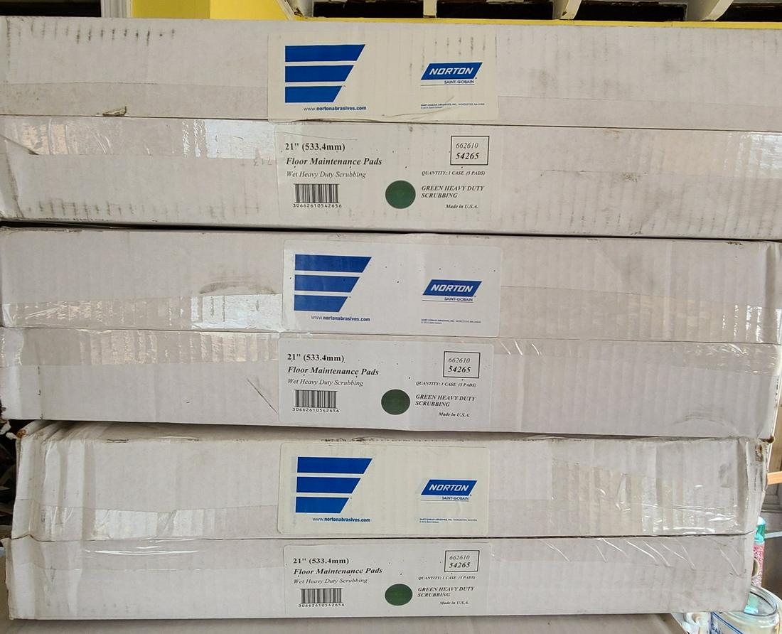 New 21" Commercial Floor Scrubbing Pads Norton 3 Cases (1 of 1)
