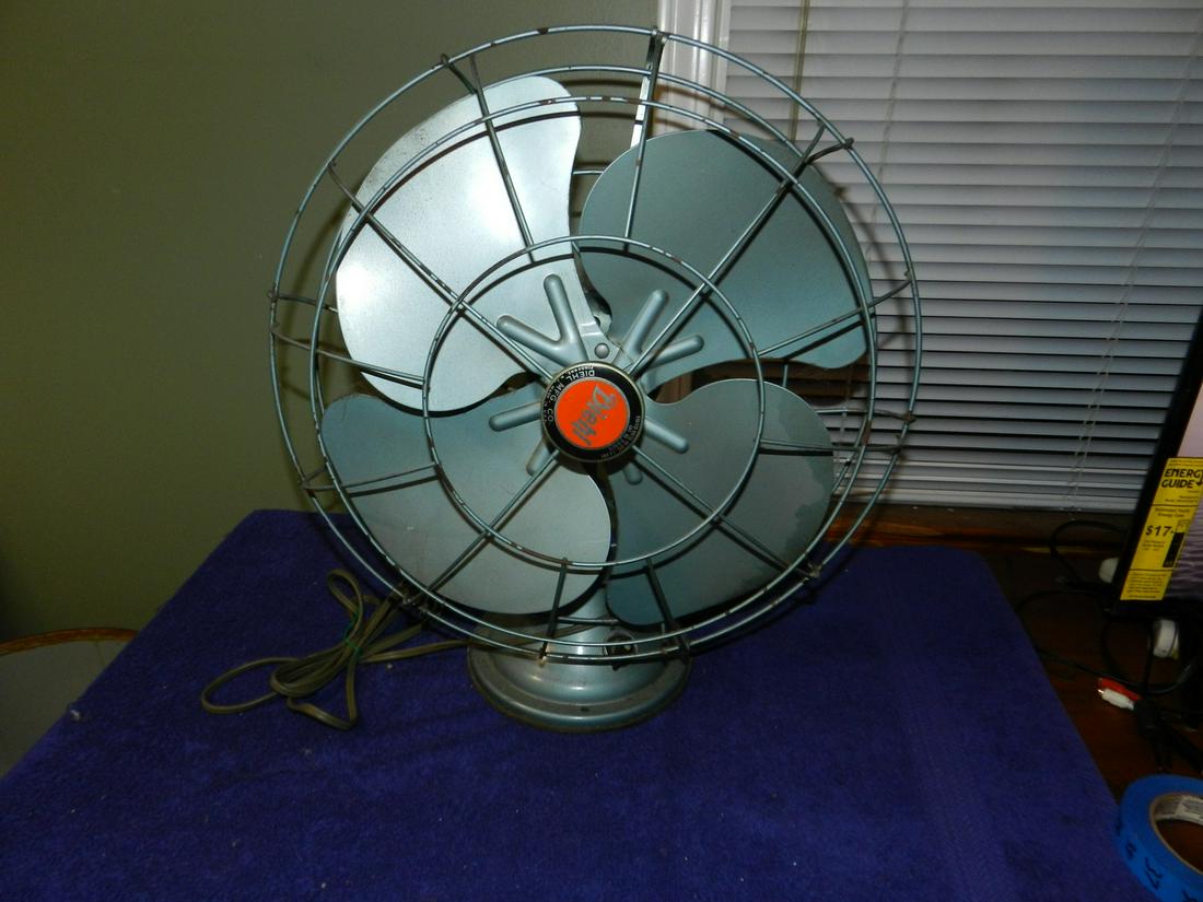Vintage Diehl Oscillating Electric Fan 18" Diameter (1 of 1)