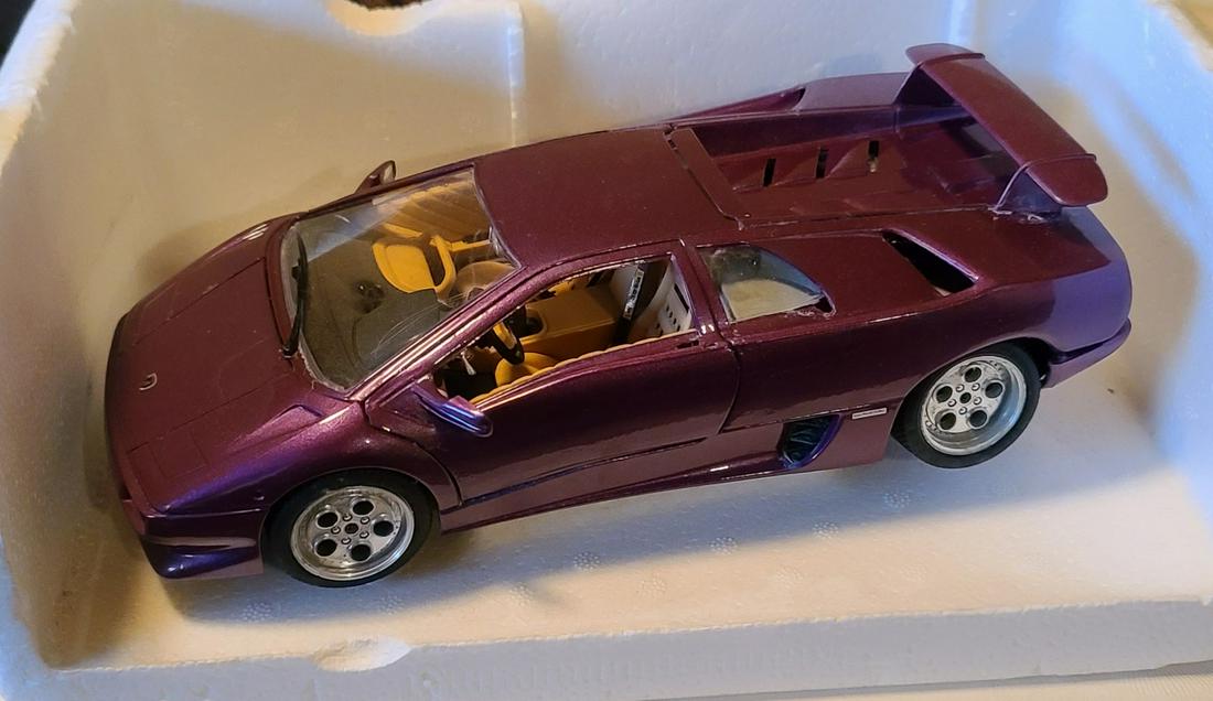 Lamborghini Car Model 9x4" (1 of 1)
