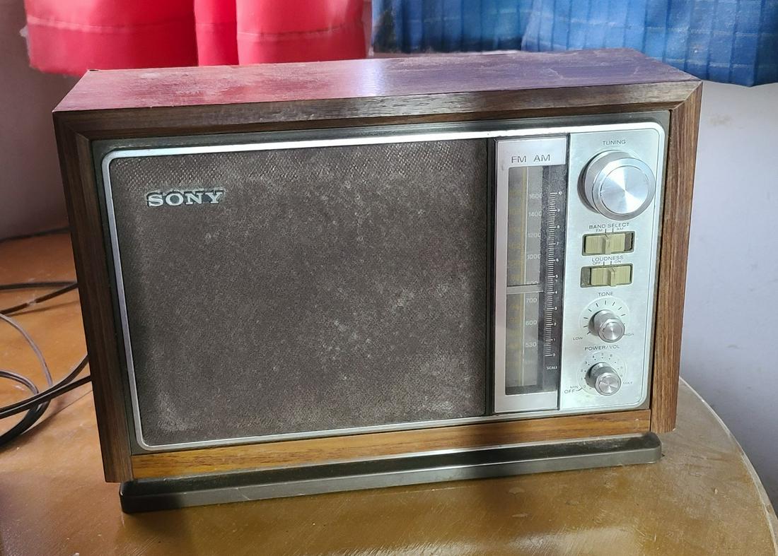 Vintage Sony Rado Working: Vintage Sony Rado Working
