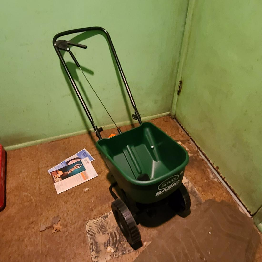 Scott Basic Spreader (1 of 1)