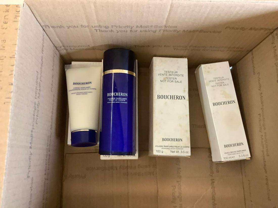 Lot of Boucheron Perfume Powder: Lot of Boucheron Perfume Powder