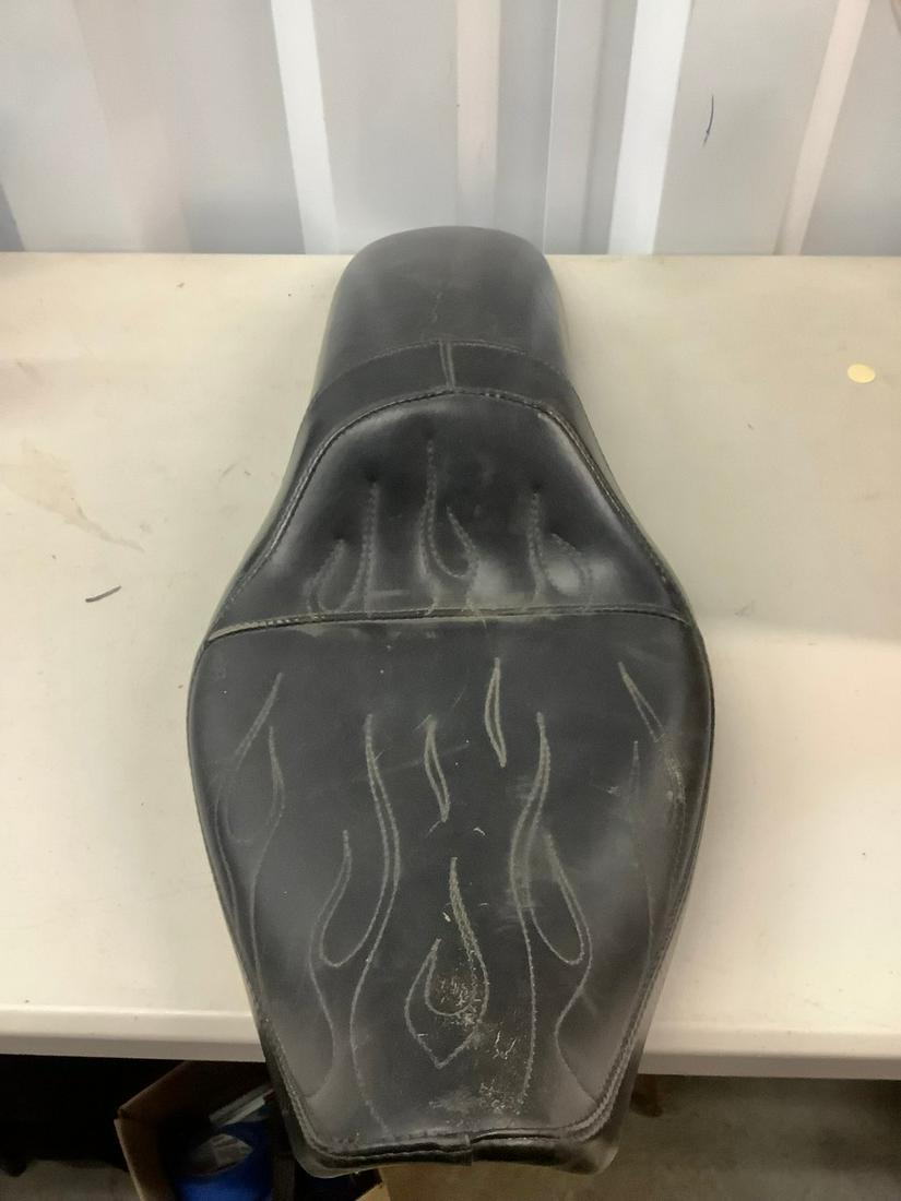Mike Corbin Authentic motorcycle seat (1 of 1)