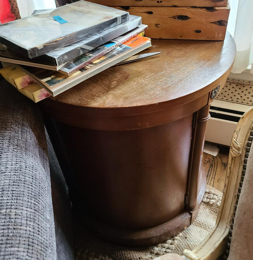 vintage round accent table 24x22 (1 of 1)