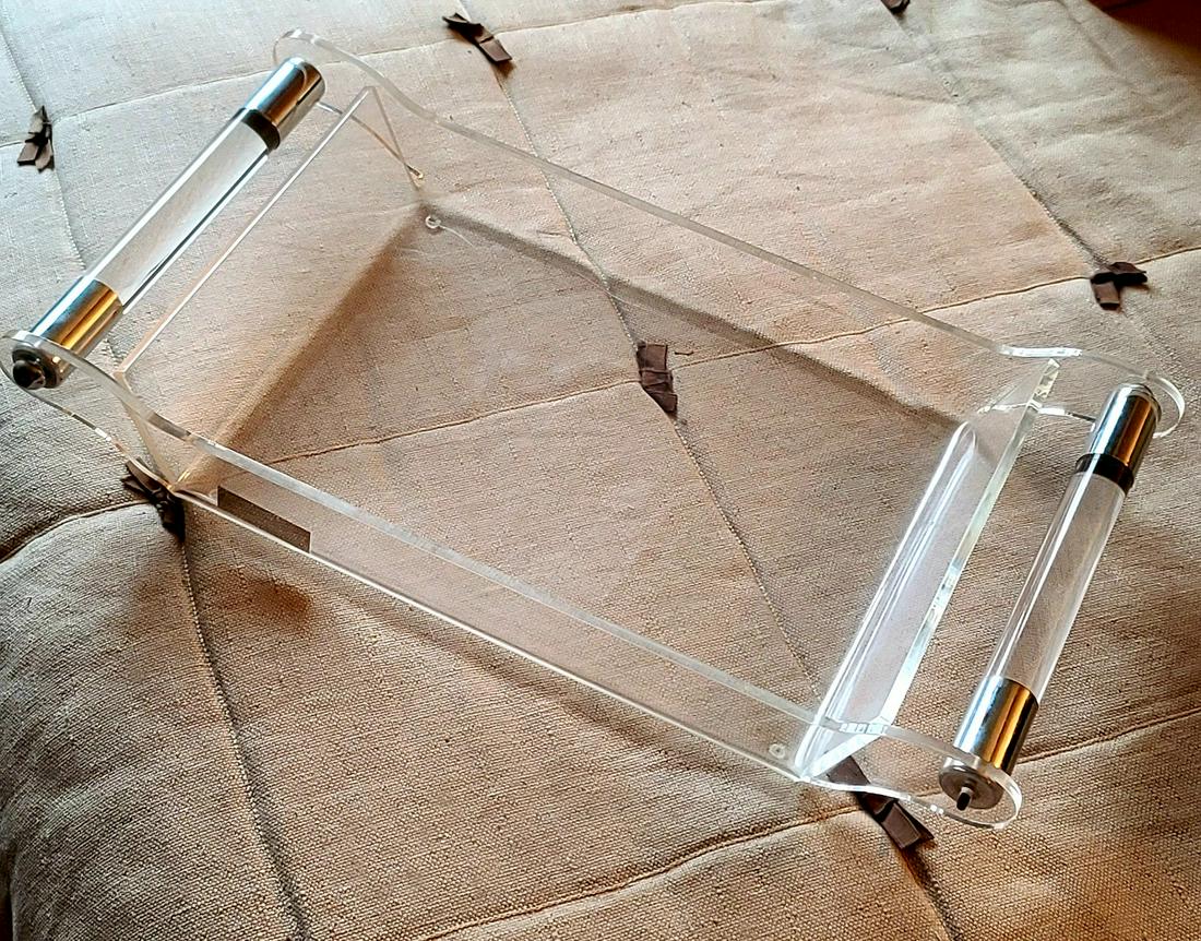 Vintge Lucite Serving Tray 19x9: Vintge Lucite Serving Tray 19x9