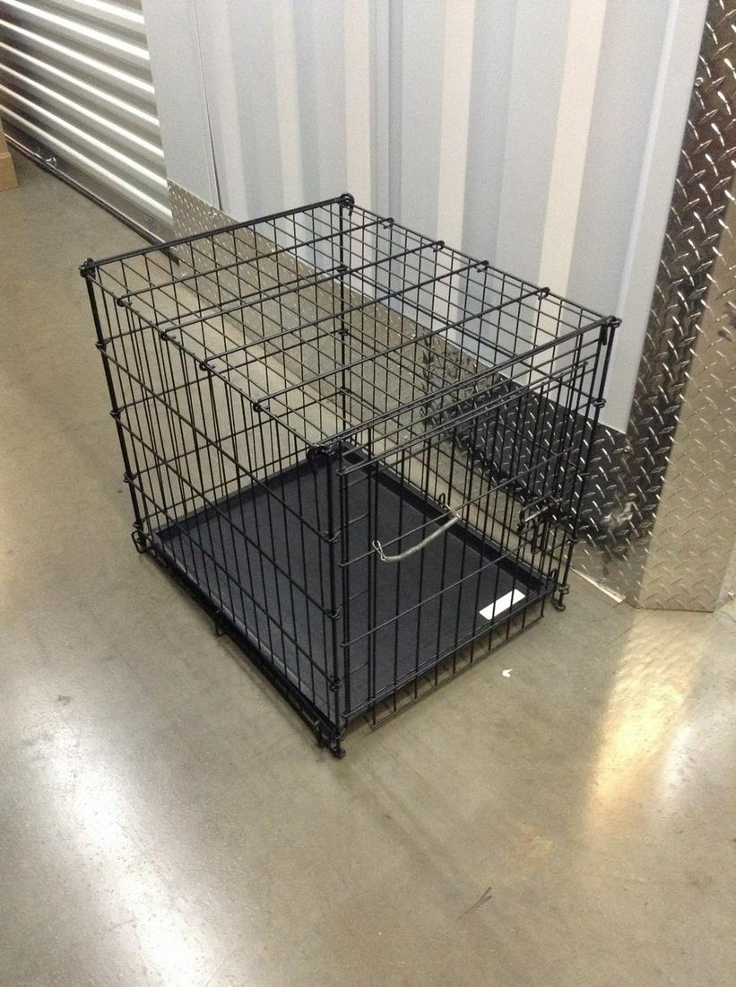 medium sized dog/animal crate 24x21x19 (1 of 1)