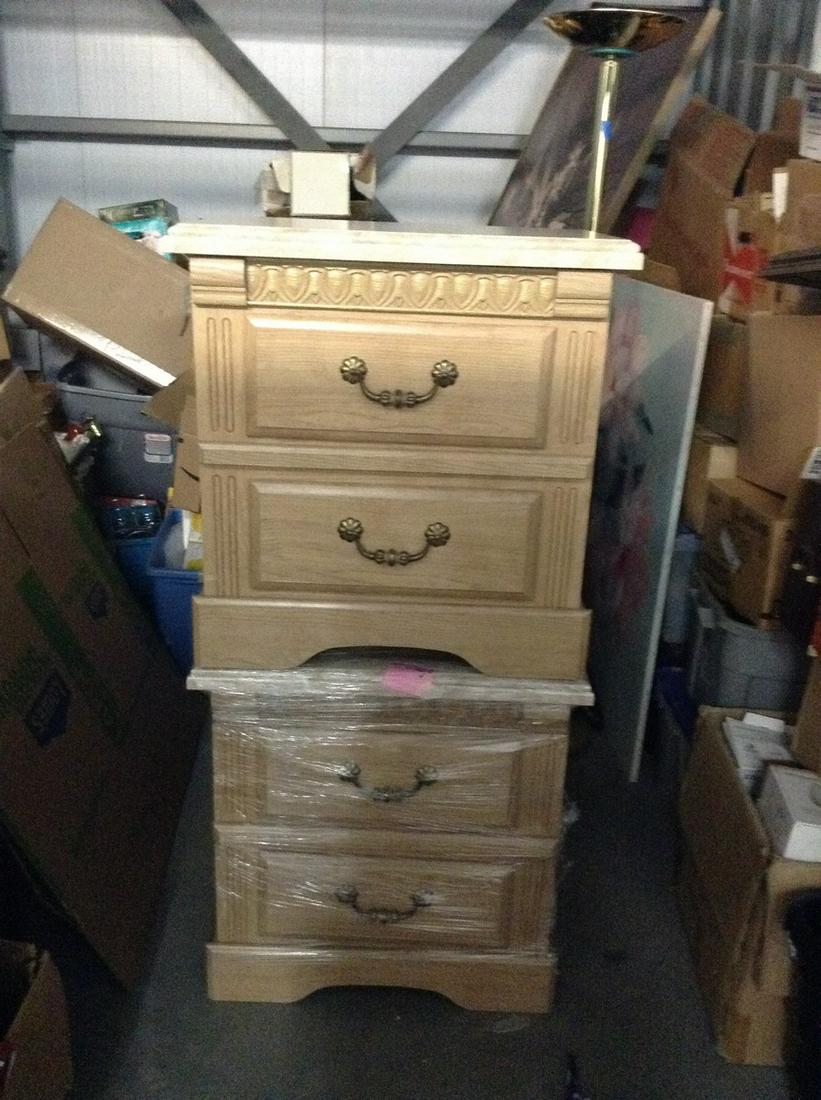 A pair of marble top nightstand: A pair of marble top nightstand