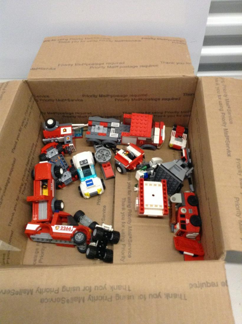 Large lot of Legos: Large lot of Legos