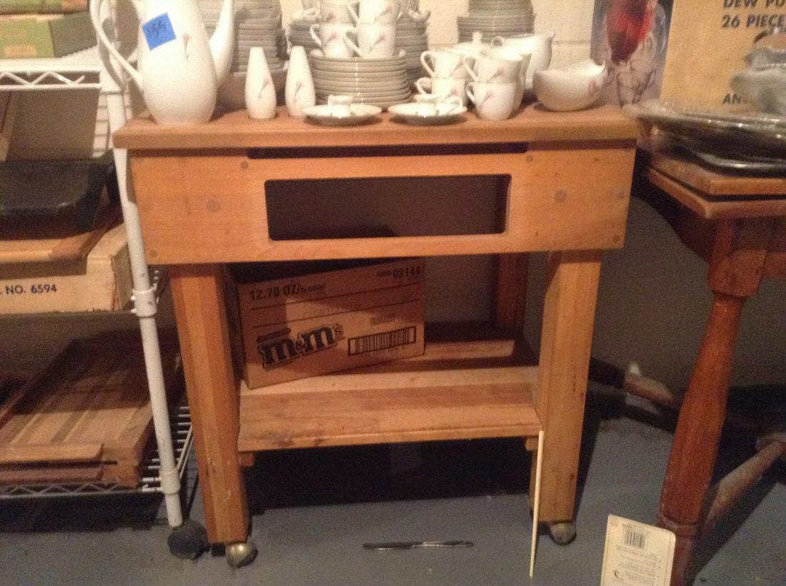 Butcher Block 32x29x22 (Drawer Missing): Butcher Block 32x29x22 (Drawer Missing)