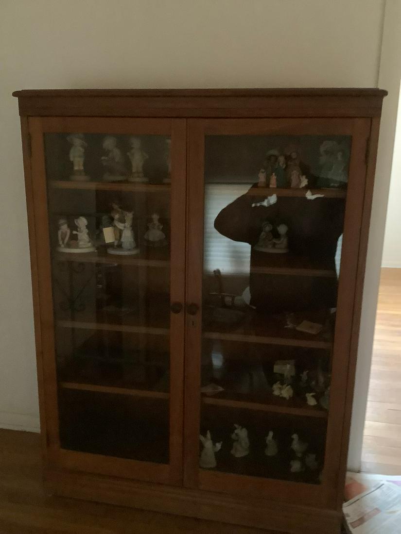 glass fronted display case vintage solid wood 5 shelves (1 of 1)