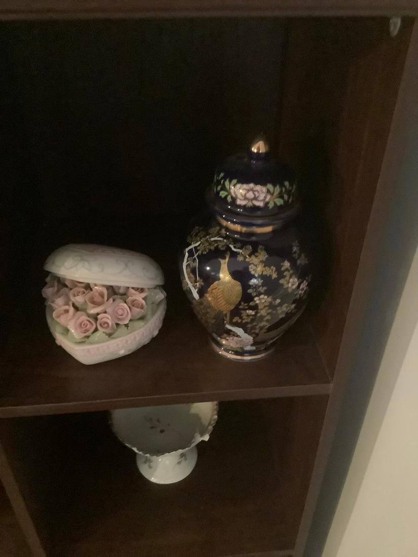 suberto music box and asahi porcelain urn 9 inches: suberto music box and asahi porcelain urn 9 inches