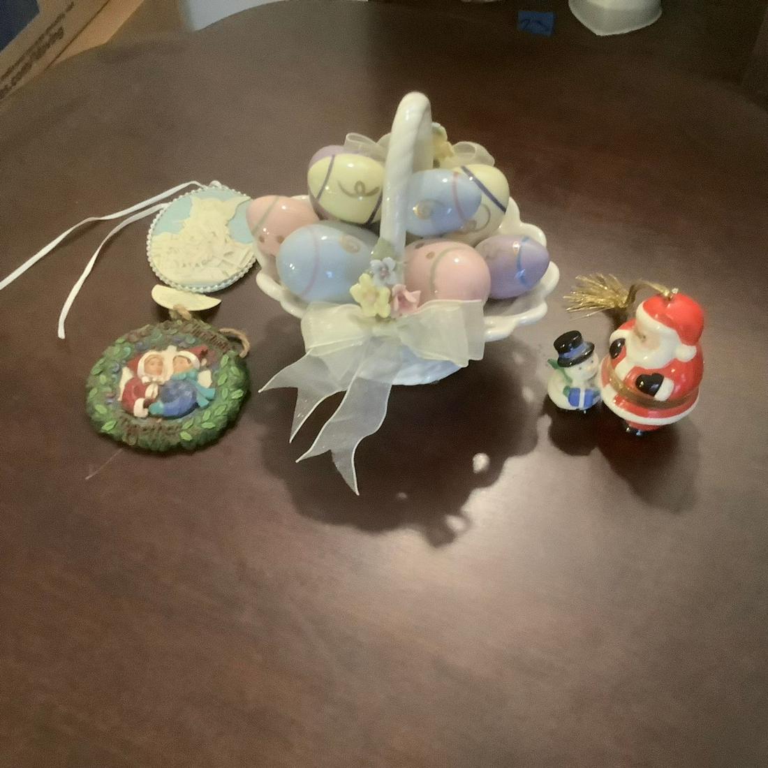 lennox santa clause ring box suberto easter egg music (1 of 1)