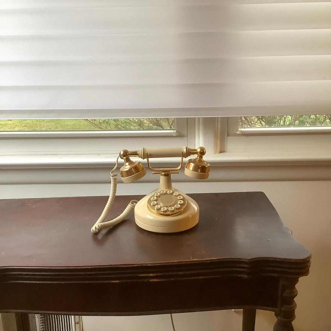 Vintage bell telephones rotary style bush button cradle (1 of 1)