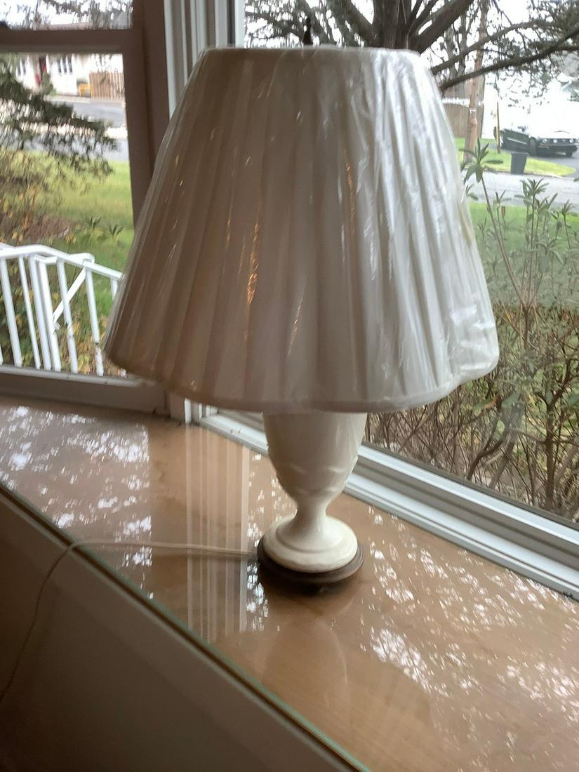 Milk glass table lamp 21 inches tall (1 of 1)