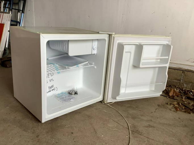 Sears Mini Fridge
