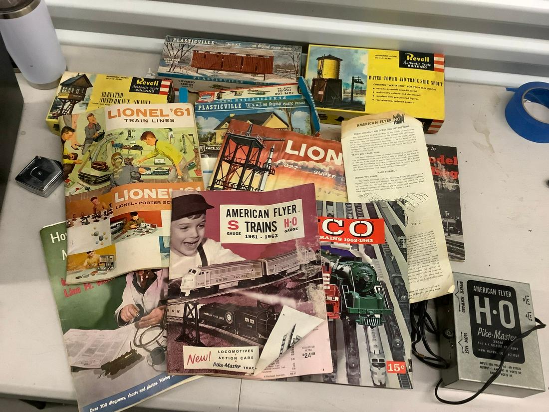 Lot of model train, magazines and more (1 of 1)