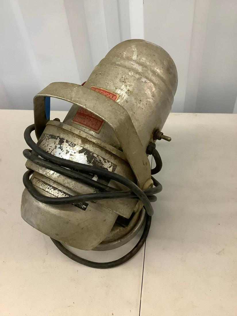 vintage spotlight (1 of 1)