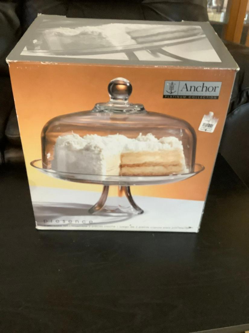 Anchor Hocking 2 piece cake set in box (1 of 1)