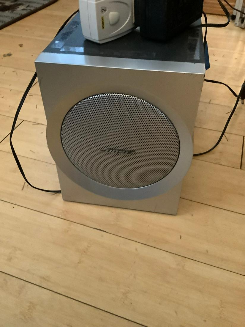 Bose speaker: Bose speaker