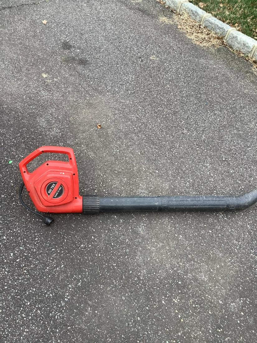 Toro Rac-o-Vac 550 TBX Leaf Blower (1 of 1)