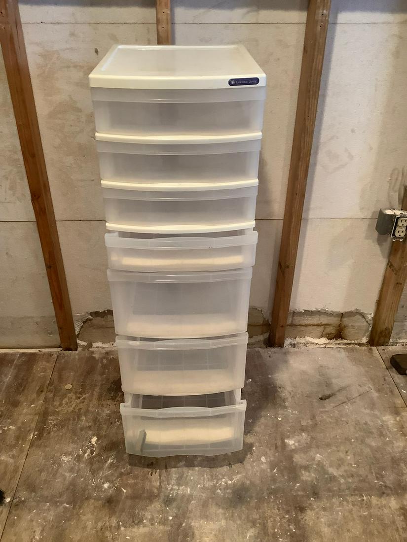 7 Drawer Rolling Plastic Storage Cabinet (1 of 1)