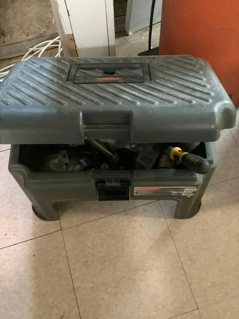 Rubbermaid Step Stool/Tool Box with Tools (1 of 1)