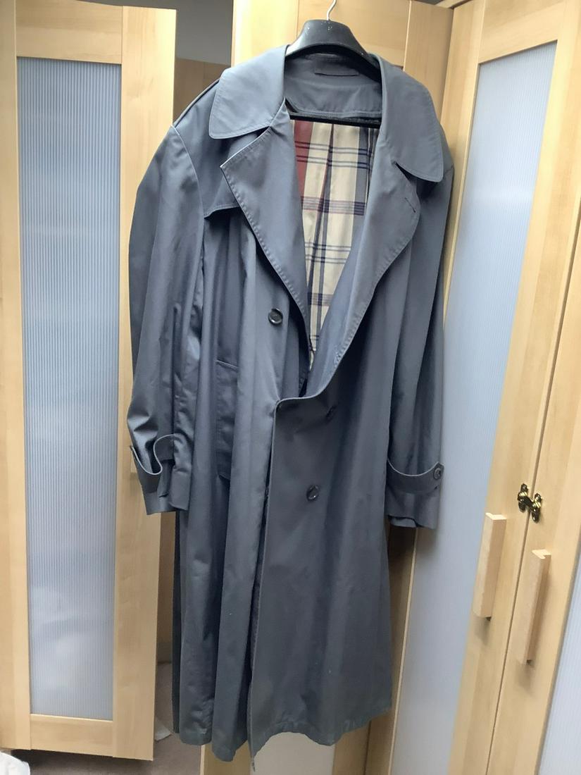 Men's Trench Coat Size Unknown (1 of 1)