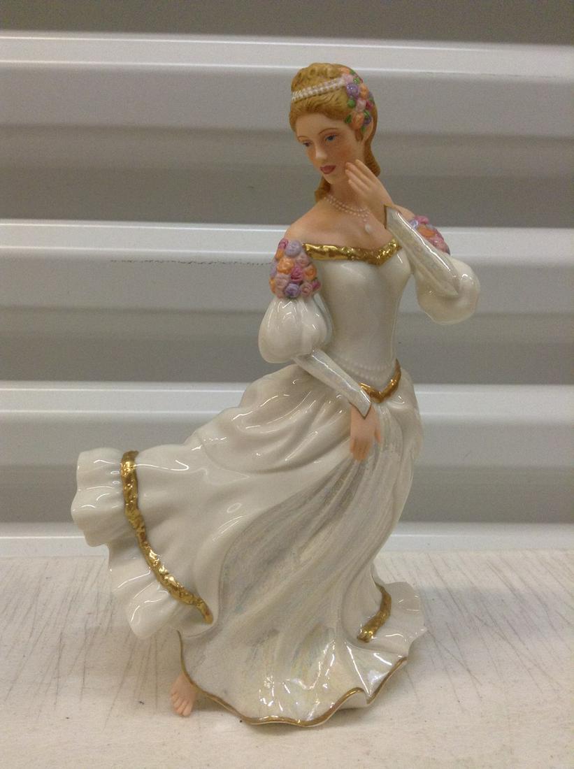 Lenox Classic Cinderella Statue 8.5" Tall (1 of 1)