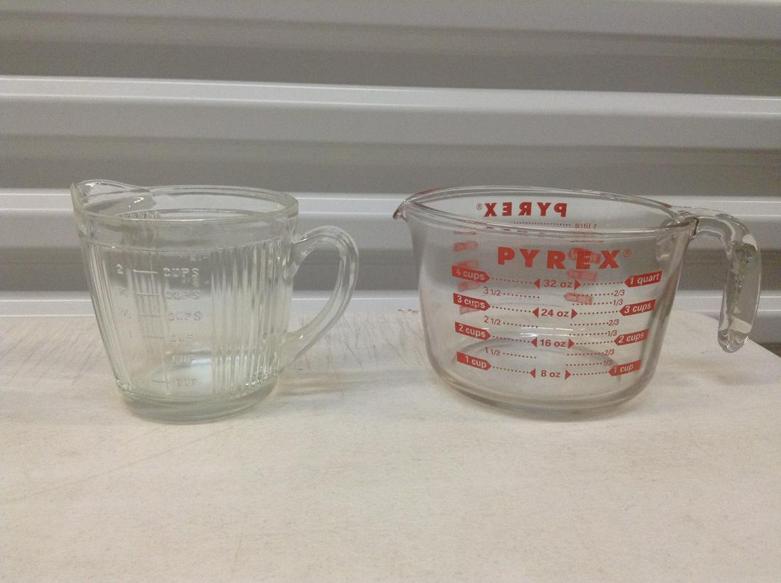 Pyrex Measuring Cups (1 of 1)