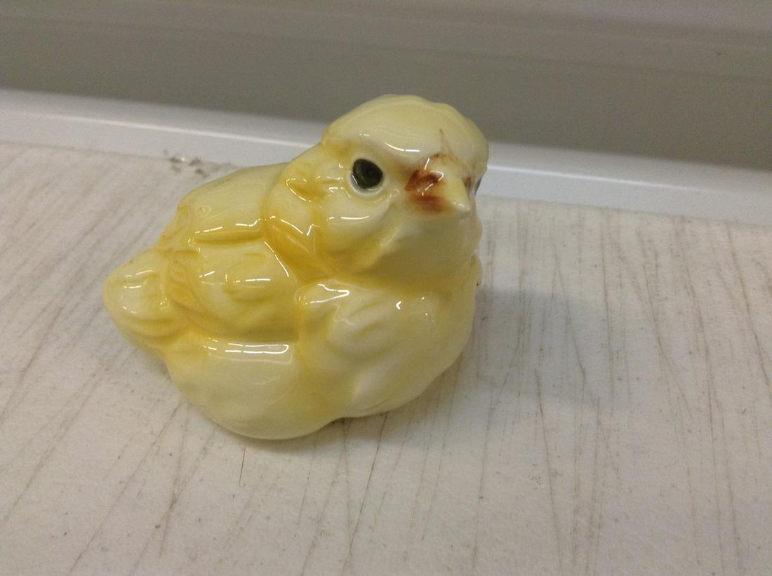 Goebel W Germany Baby Chick 3" long (1 of 1)