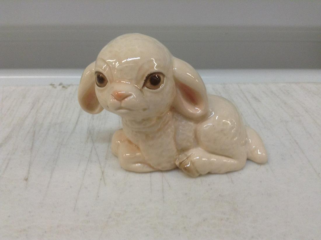 Goebel W Germany Lamb 3.5"long (1 of 1)