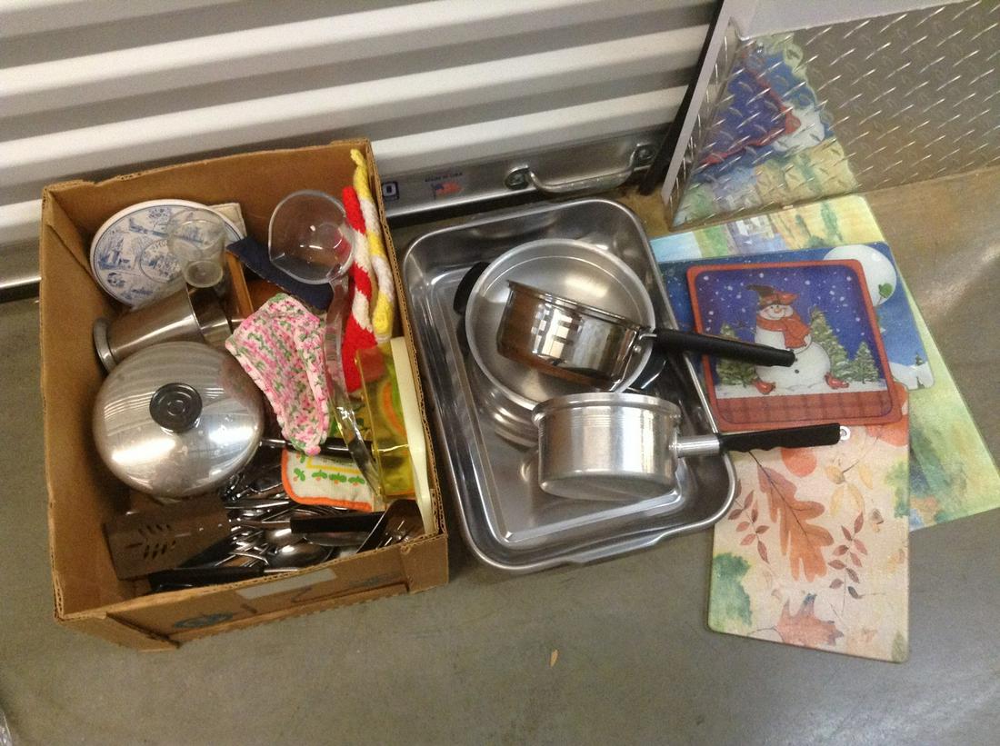 Box of Vintage Pots, Kitchen items, Glass Cutting (1 of 1)