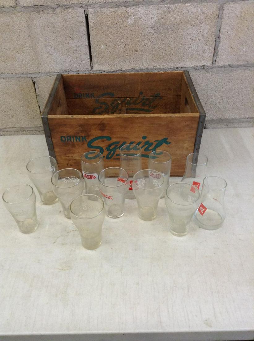 Lot of vintage coca cola glasses and vintage crate: Lot of vintage coca cola glasses and vintage crate