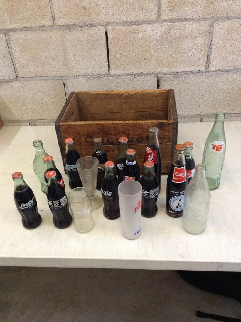 Lot of coca cola vintage bottles and more: Lot of coca cola vintage bottles and more