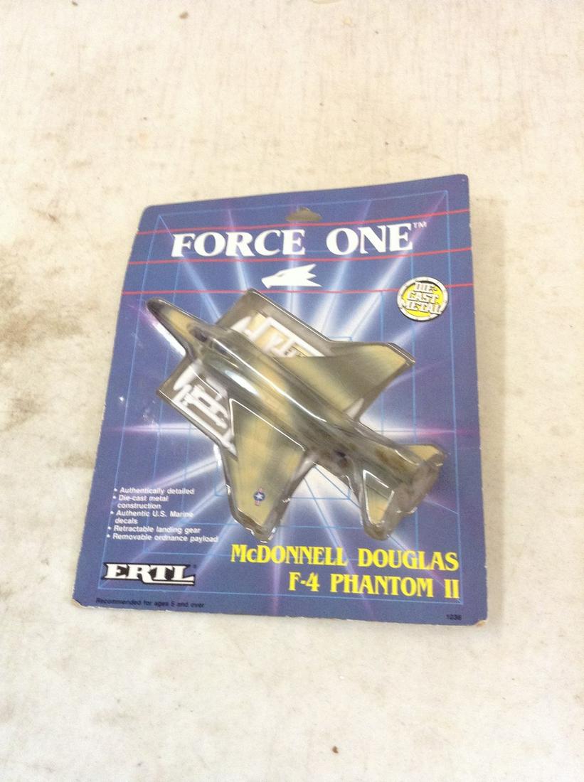 force one mcdonnell douglas f-4 phantom II  die cast (1 of 1)