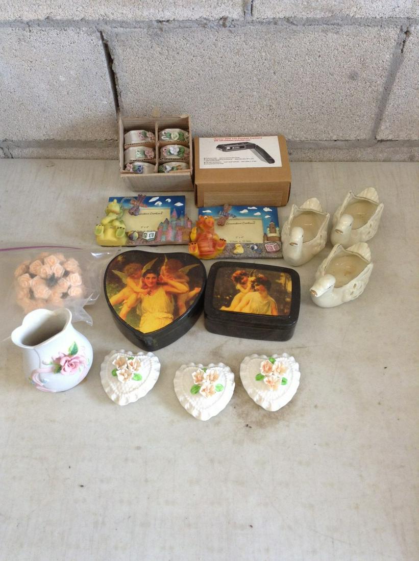 Lot of Napkin Holders, Picture Frames and More: Lot of Napkin Holders, Picture Frames and More