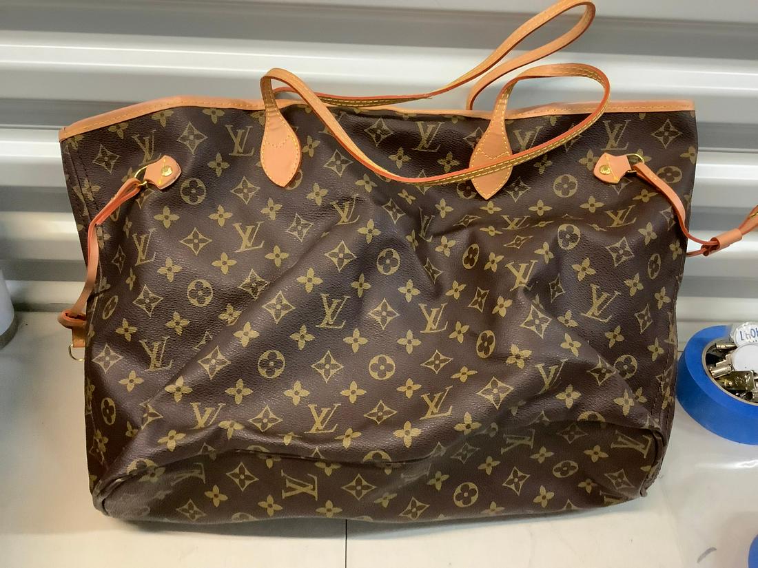 Knockoff Louis Vuitton bag (1 of 1)