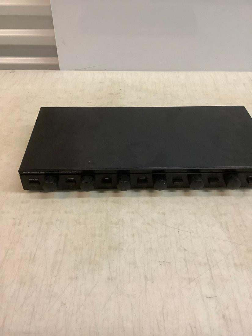 Niles SVL-6 Speaker Selection System (1 of 1)