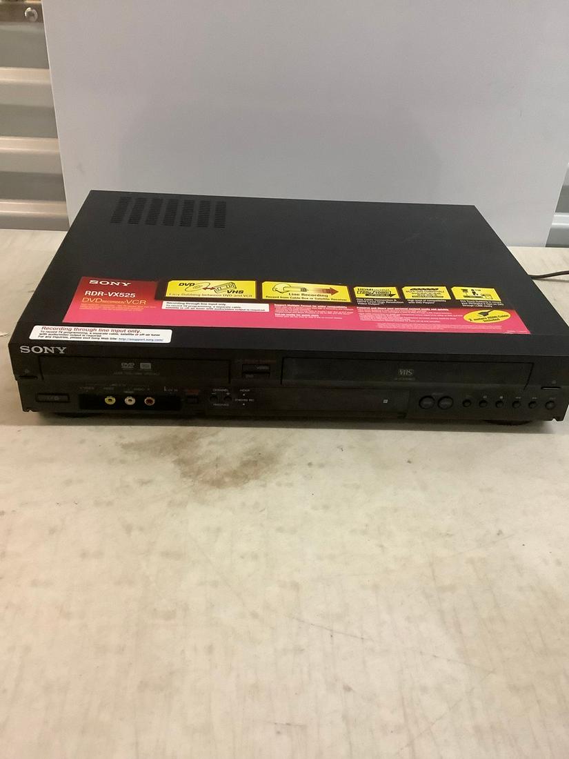 Sony RDR-VX525 VHS/DVD Player (1 of 1)
