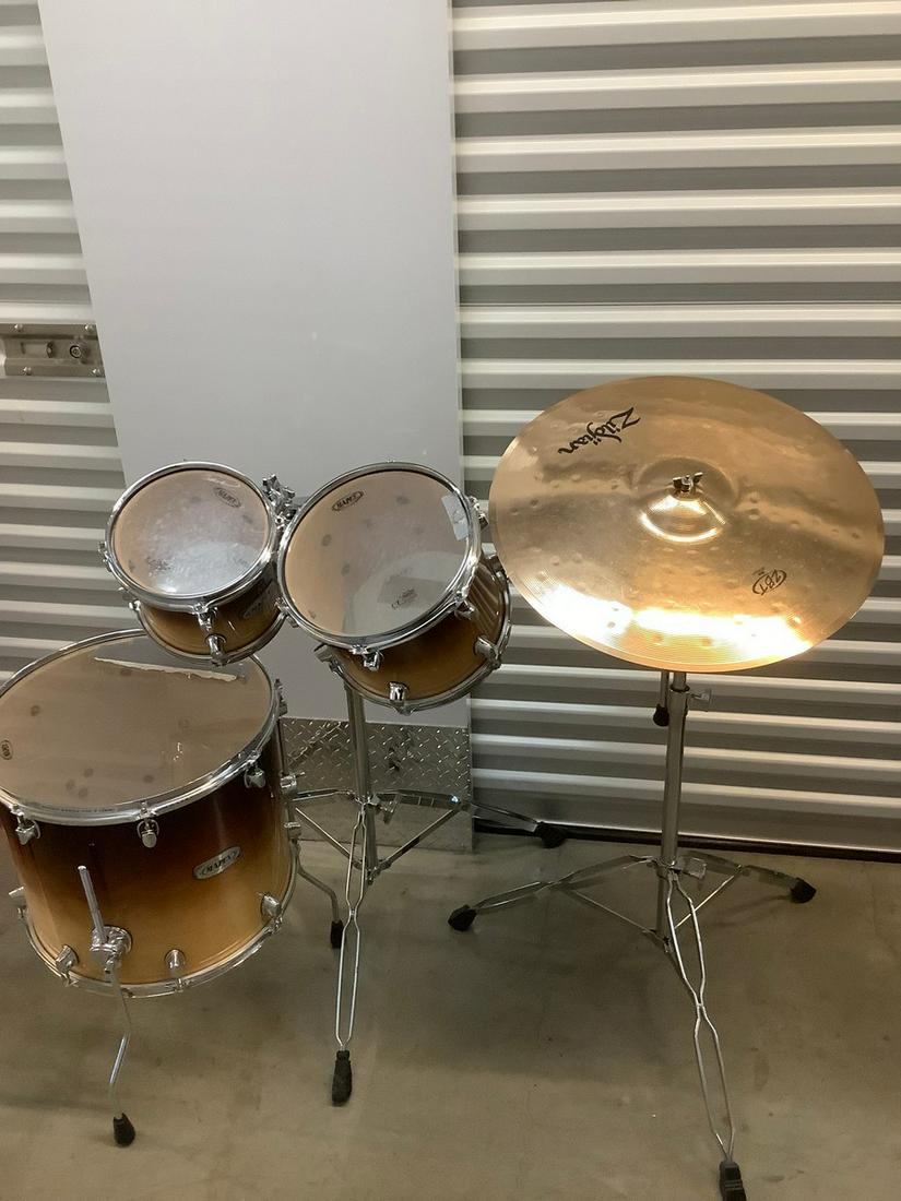 Mapex drums and Zildjian Cymbal (1 of 1)