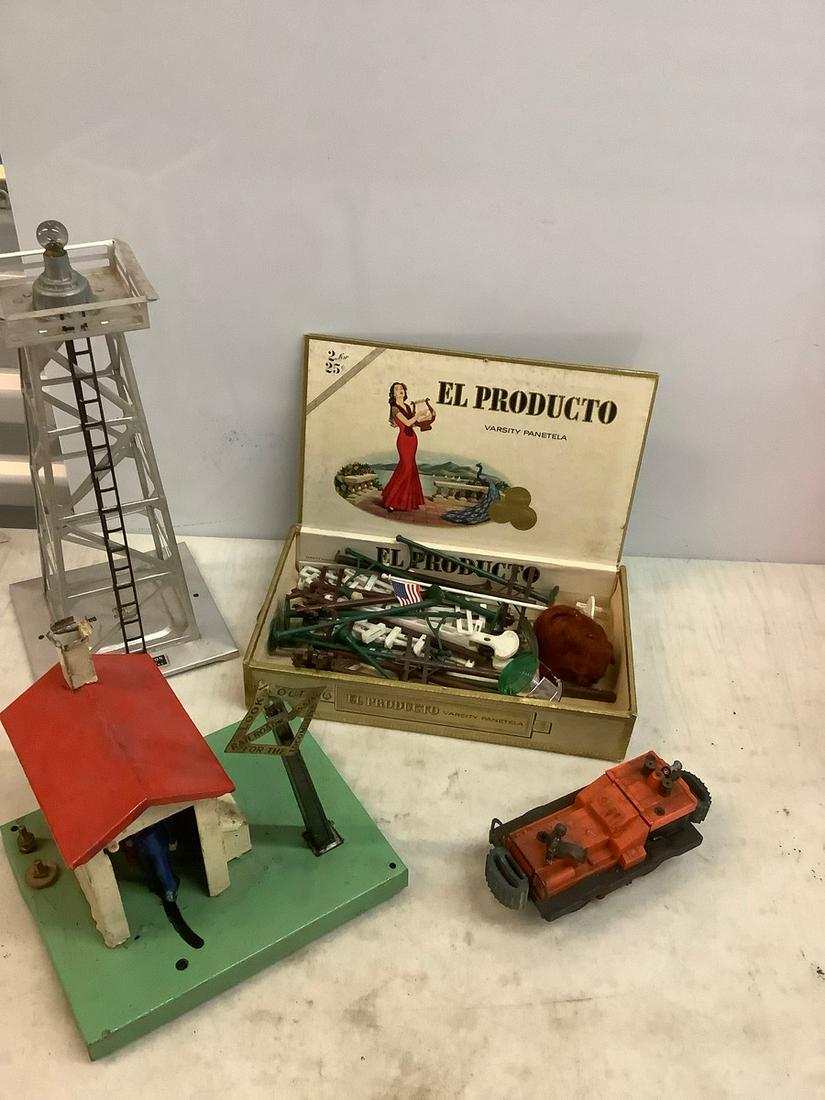 Lot of Lionel train accessories (1 of 1)