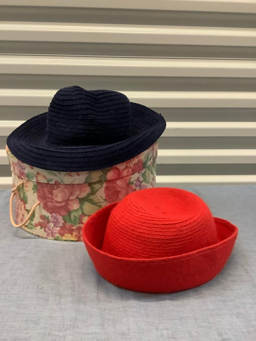 Hat Box with 2 Hats (1 of 1)