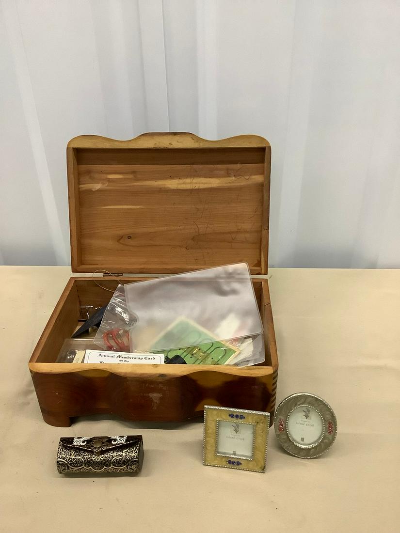 Wood Carved Jewelry Box, Small Picture Frames and More: Wood Carved Jewelry Box, Small Picture Frames and More