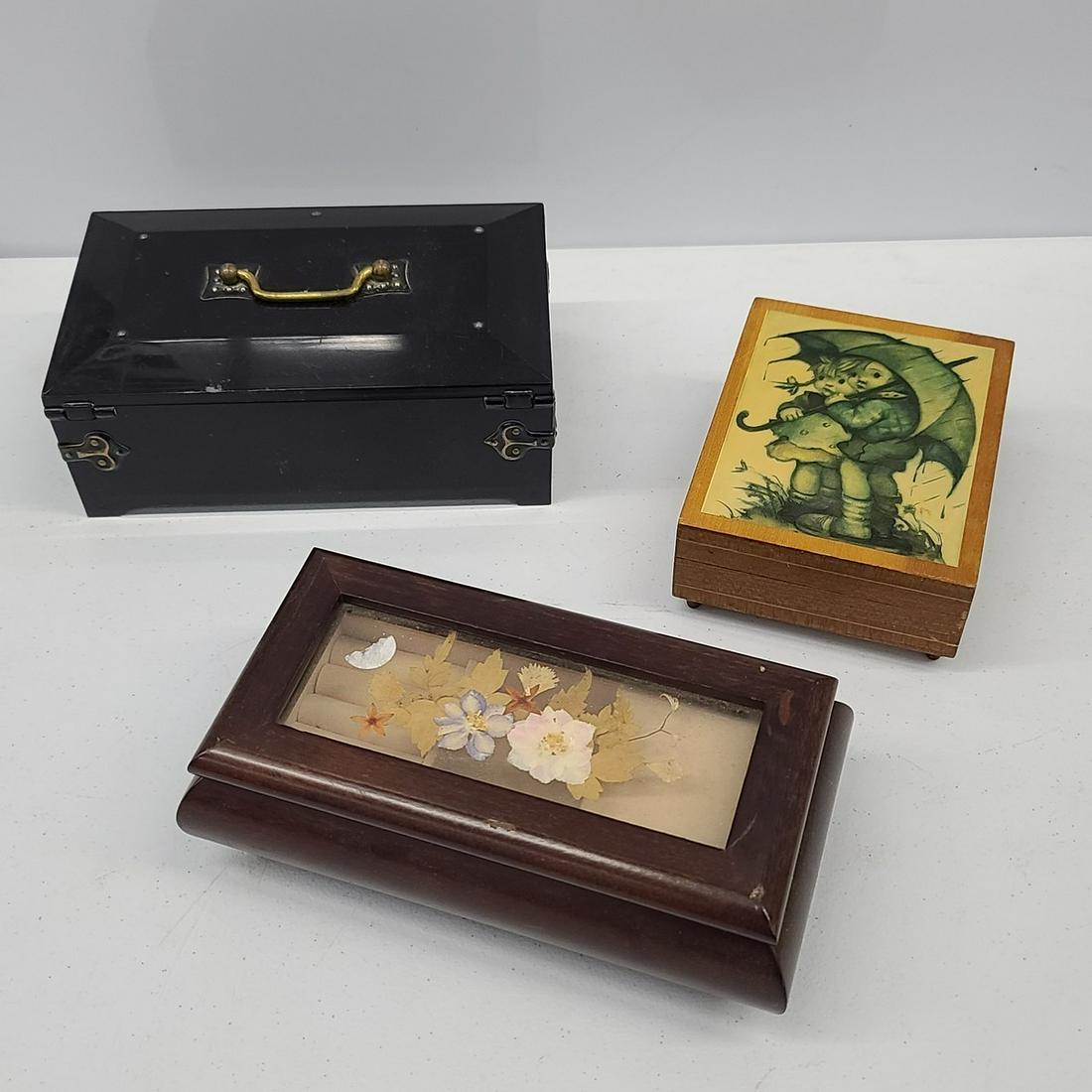 Vintage Jewelry Boxes and Hummel Music Box Works (1 of 2)