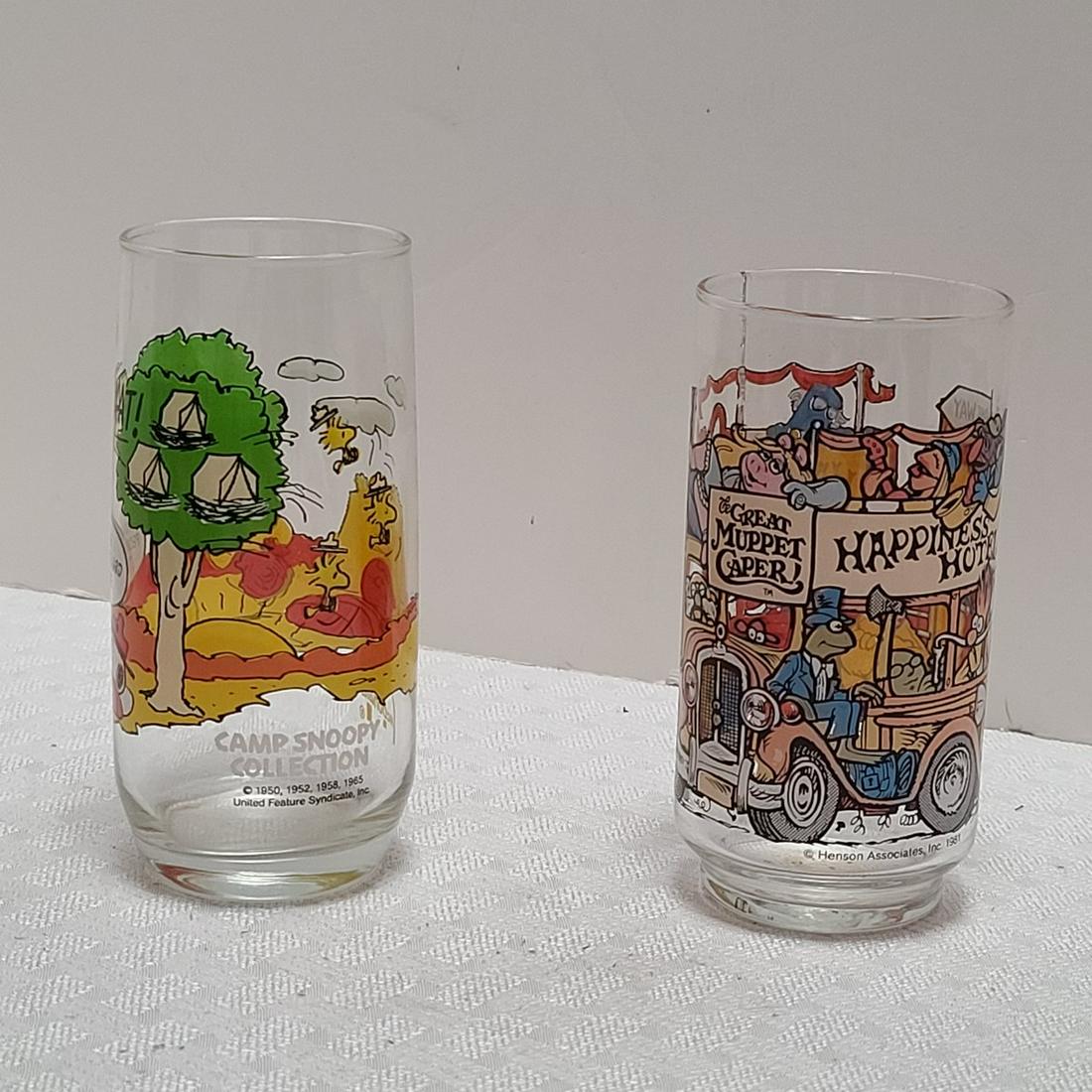 Vintage Camp Snoopy and the Great Muppet Caper Glasses: Vintage Camp Snoopy and the Great Muppet Caper Glasses
