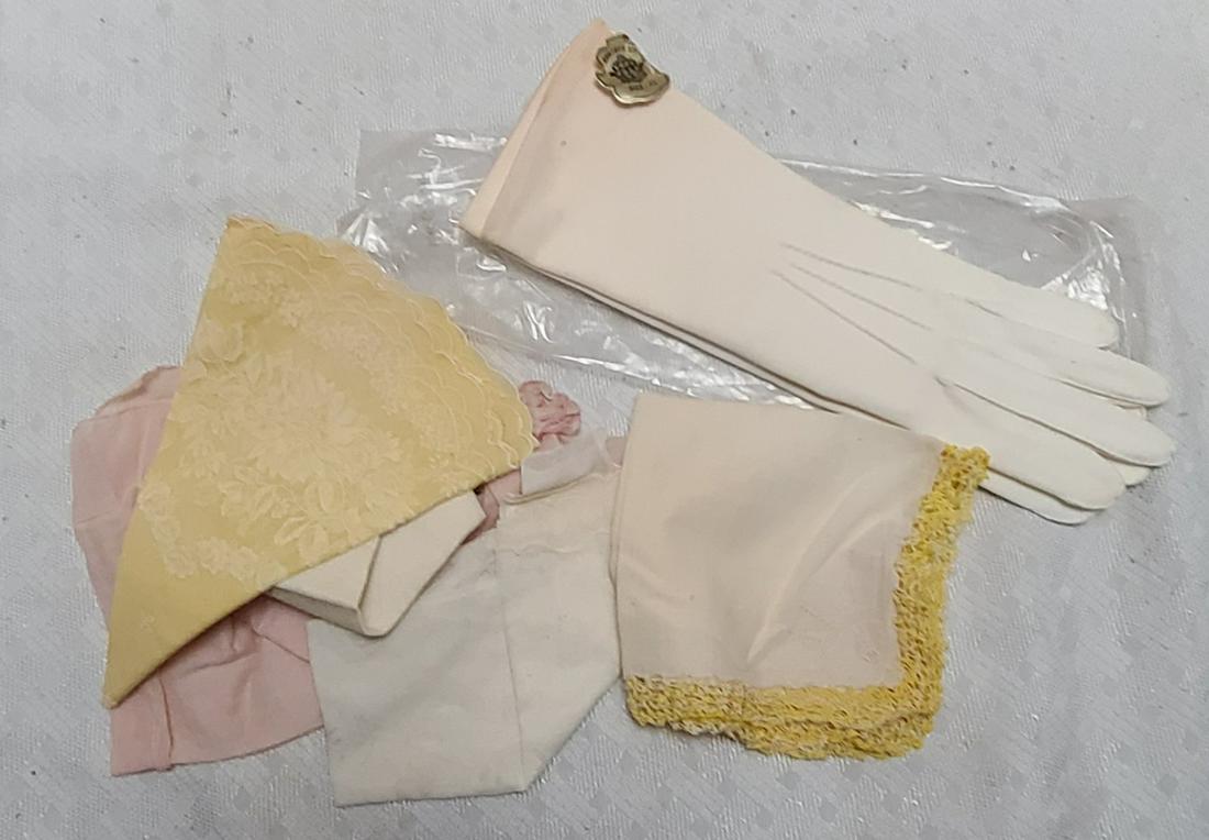 Vintage NOS Ladies Gloves and Hankerchiefs: Vintage NOS Ladies Gloves and Hankerchiefs