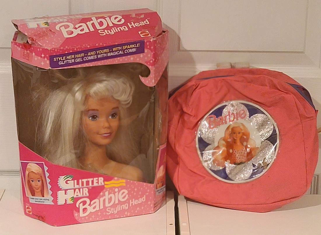 90s Barbie Styling Head and Backpack: 90s Barbie Styling Head and Backpack