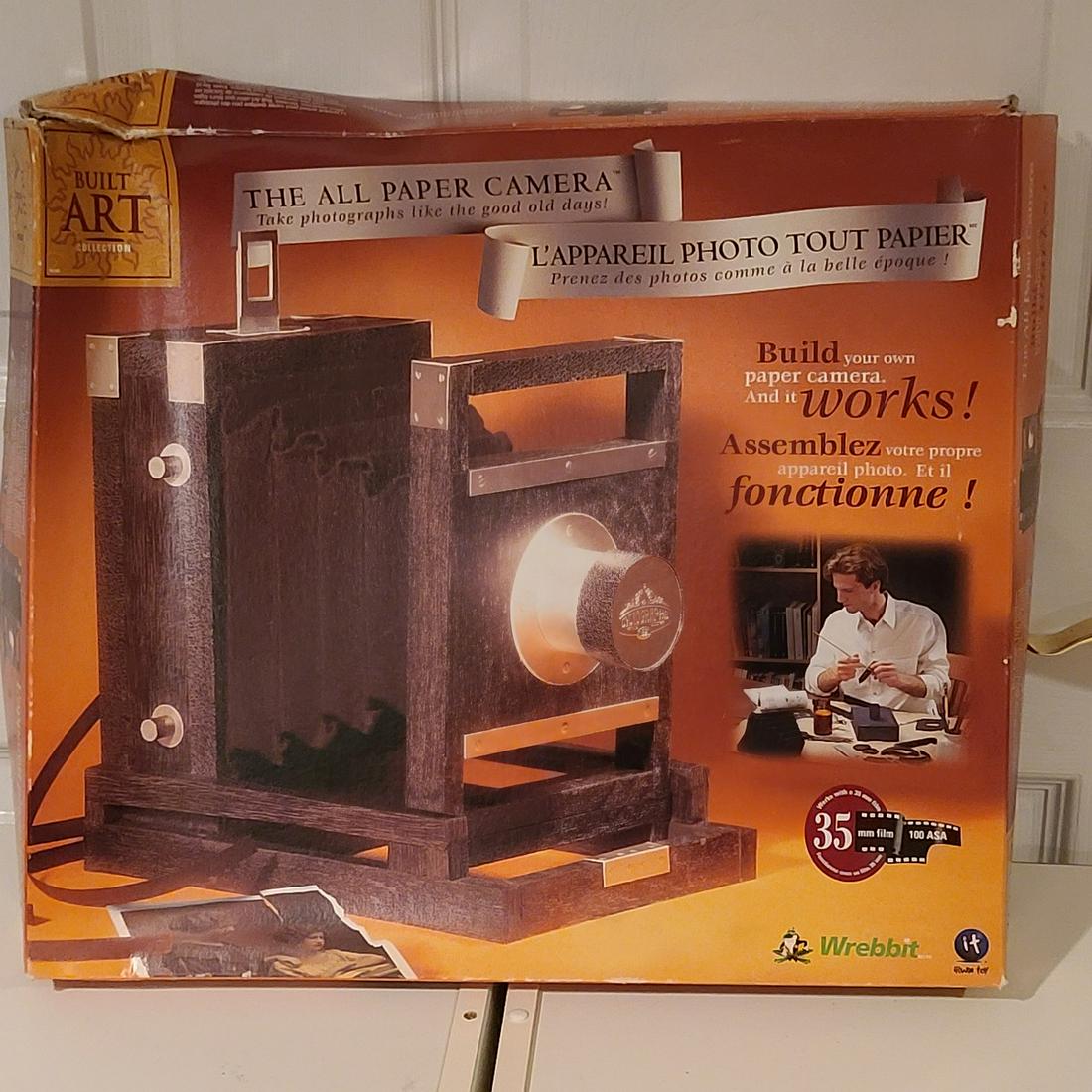 Build Art Working Paper Camera Kit new but box damage (1 of 1)